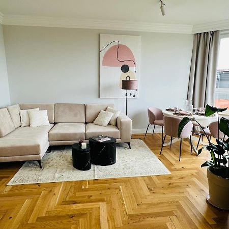 Warsaw Sadyba Premium Apartment By B2 מראה חיצוני תמונה