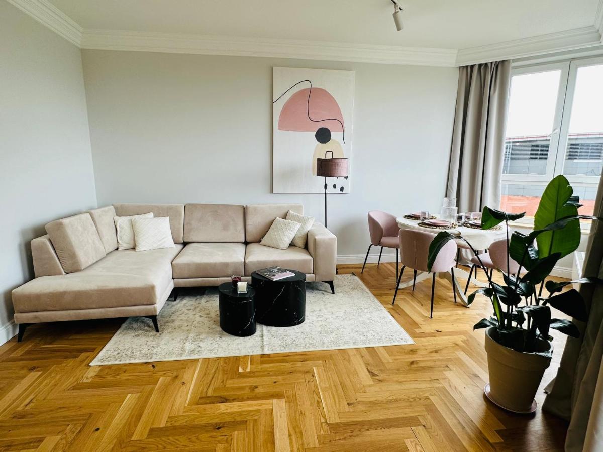 Warsaw Sadyba Premium Apartment By B2 מראה חיצוני תמונה