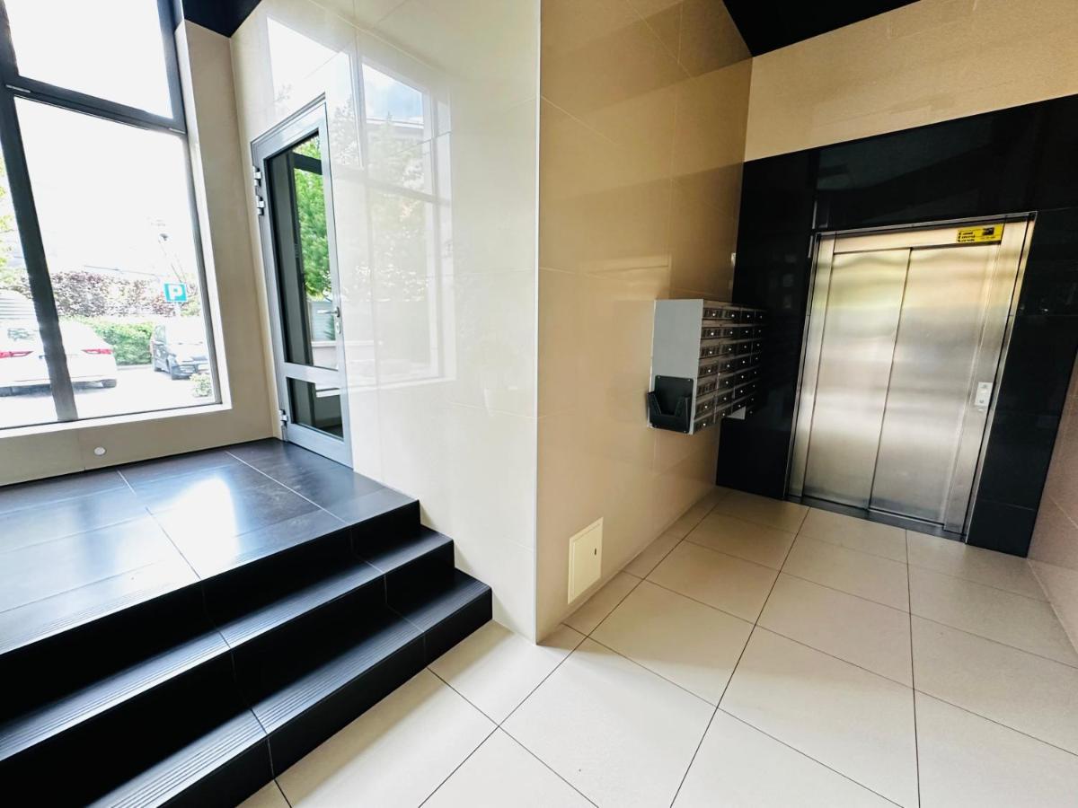 Warsaw Sadyba Premium Apartment By B2 מראה חיצוני תמונה